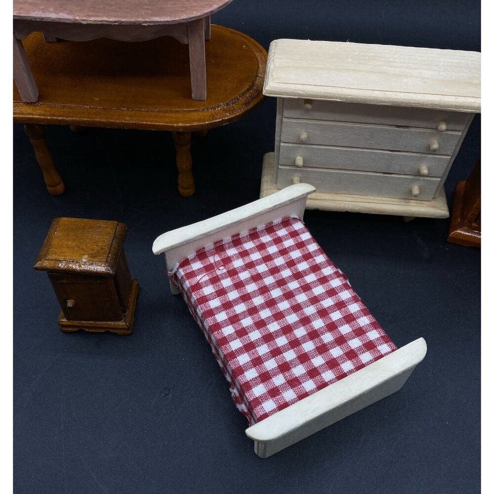 Lots 7 Miniature Dollhouse Bed Tables Buffet Dresser Nightstand ￼ - Picture 2 of 16